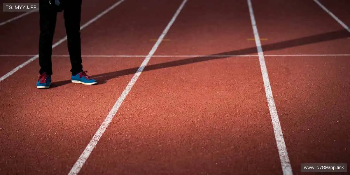 🏅 球星同款，触手可及！收藏限量周边，留住热血记忆🎁